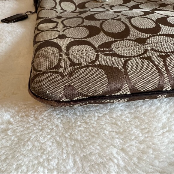 Coach Bag! - Picture 10 of 15